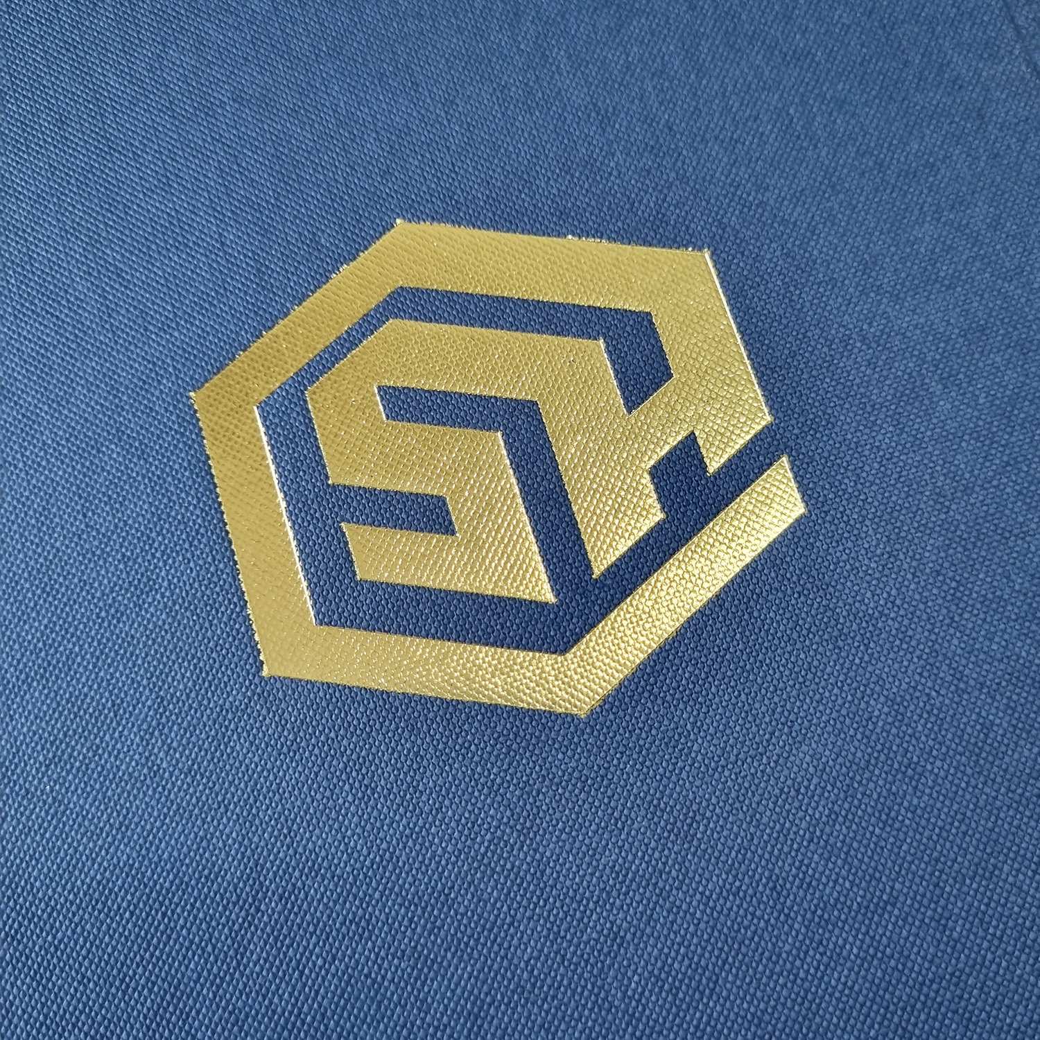다크블루 엠보패턴 상장케이스 세로형 SC000804